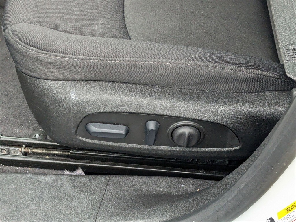 Thumbnail: 2024 Chevrolet Malibu - 16