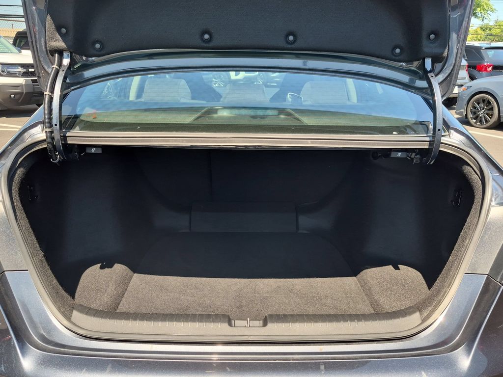 2025 Honda Accord SE - Photo 28