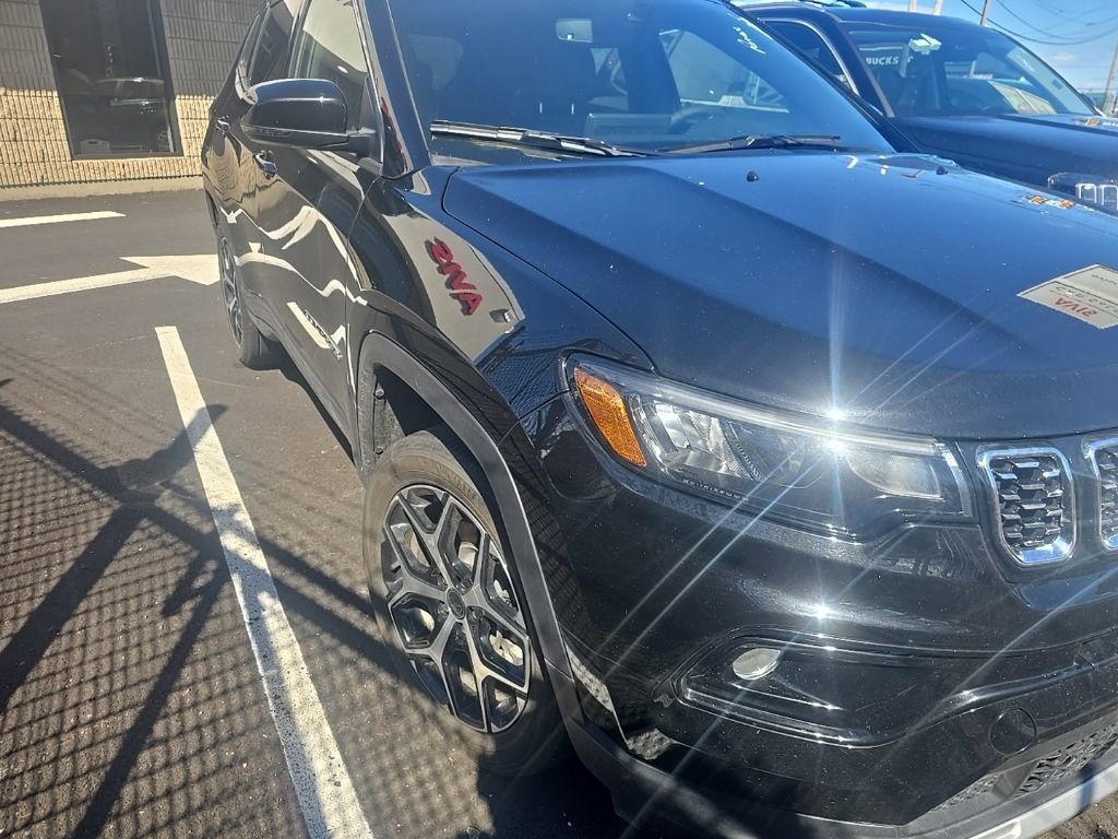 Thumbnail: 2025 Jeep Compass - 2