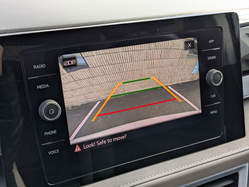 Thumbnail: 2025 Volkswagen Taos - 22