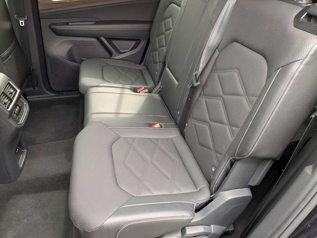 Thumbnail: 2025 Volkswagen Atlas - 26