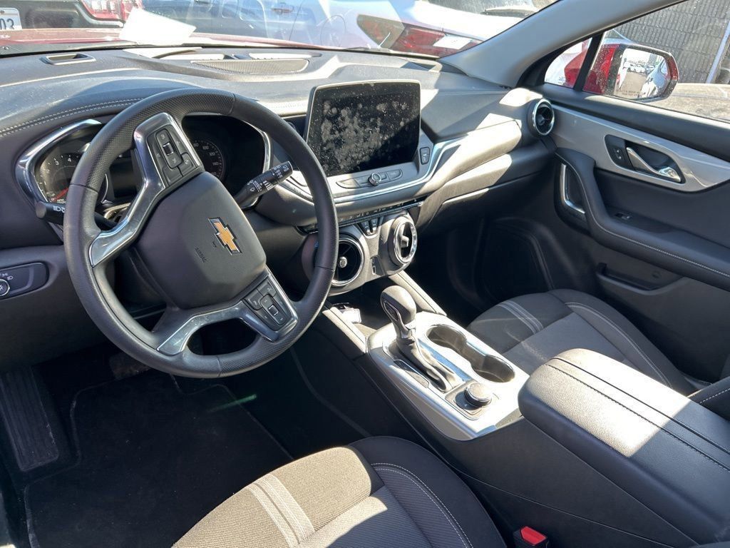 Thumbnail: 2025 Chevrolet Blazer - 10