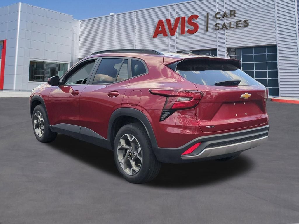 Thumbnail: 2025 Chevrolet Trax - 10
