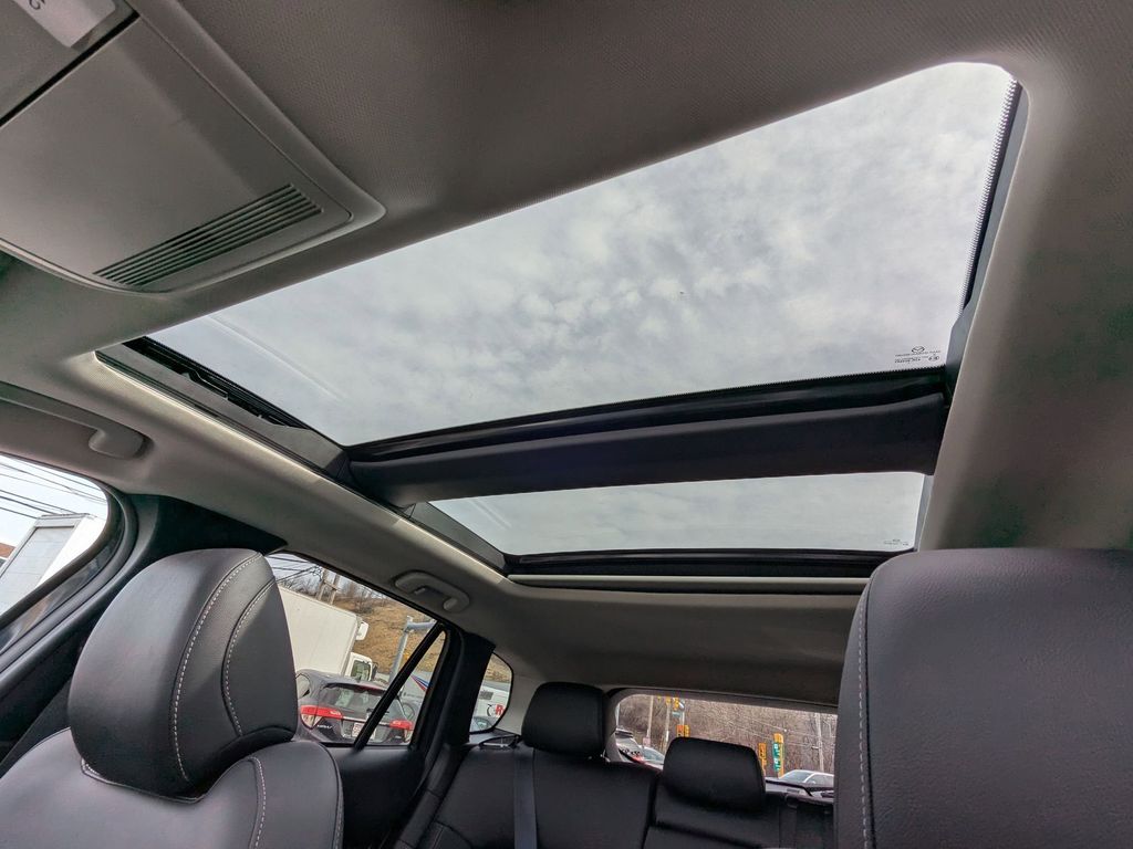 Thumbnail: 2025 Mazda CX-50 - 37