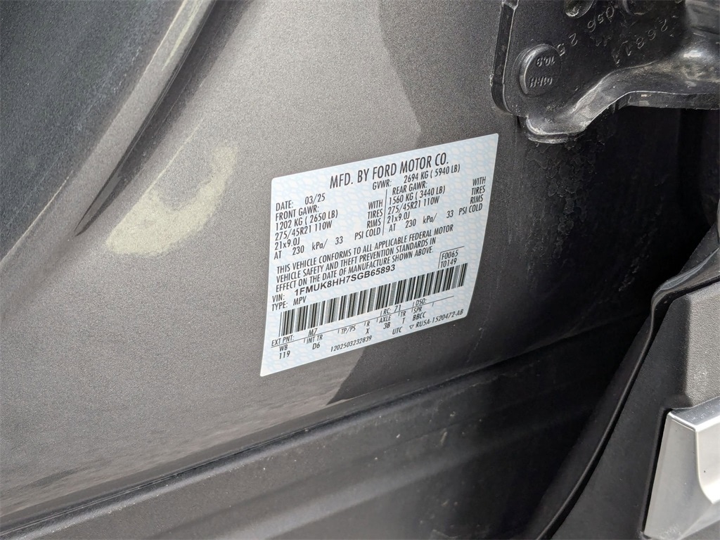 Thumbnail: 2025 Ford Explorer - 42