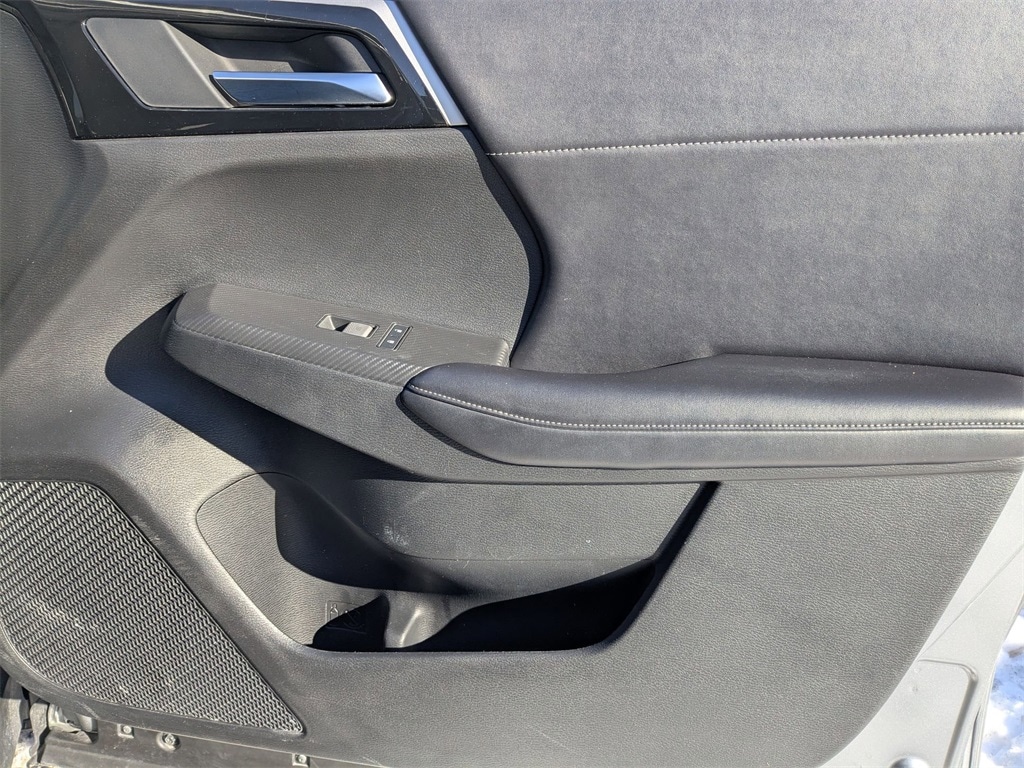 Thumbnail: 2024 Mitsubishi Outlander - 37