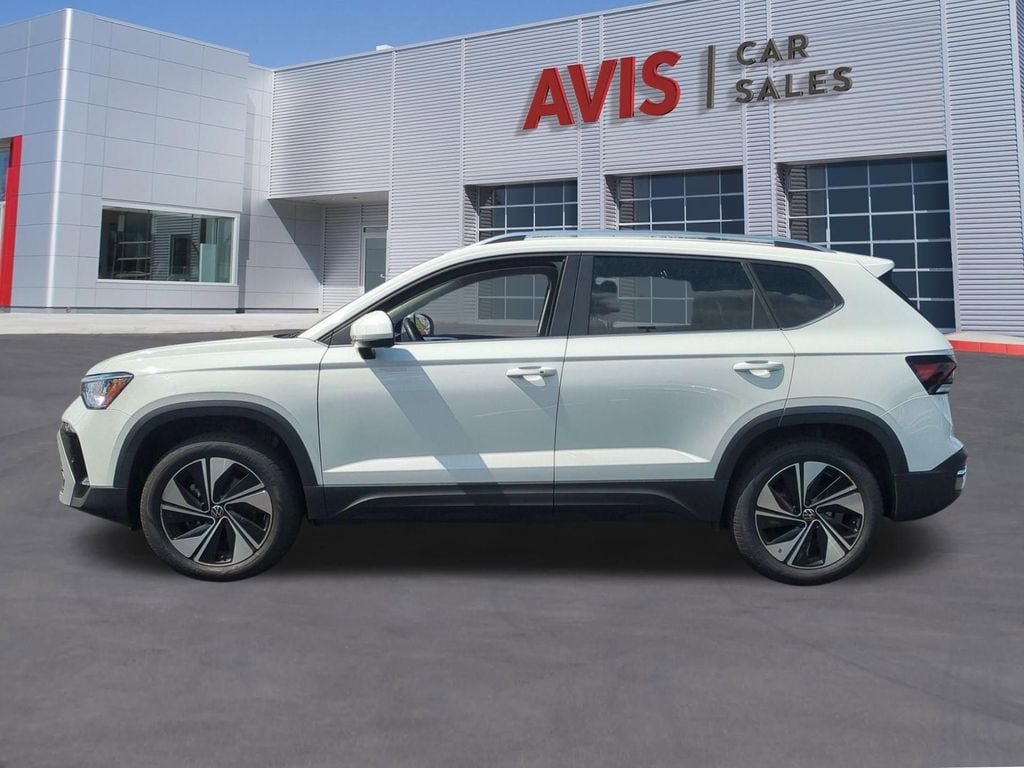Thumbnail: 2025 Volkswagen Taos - 11