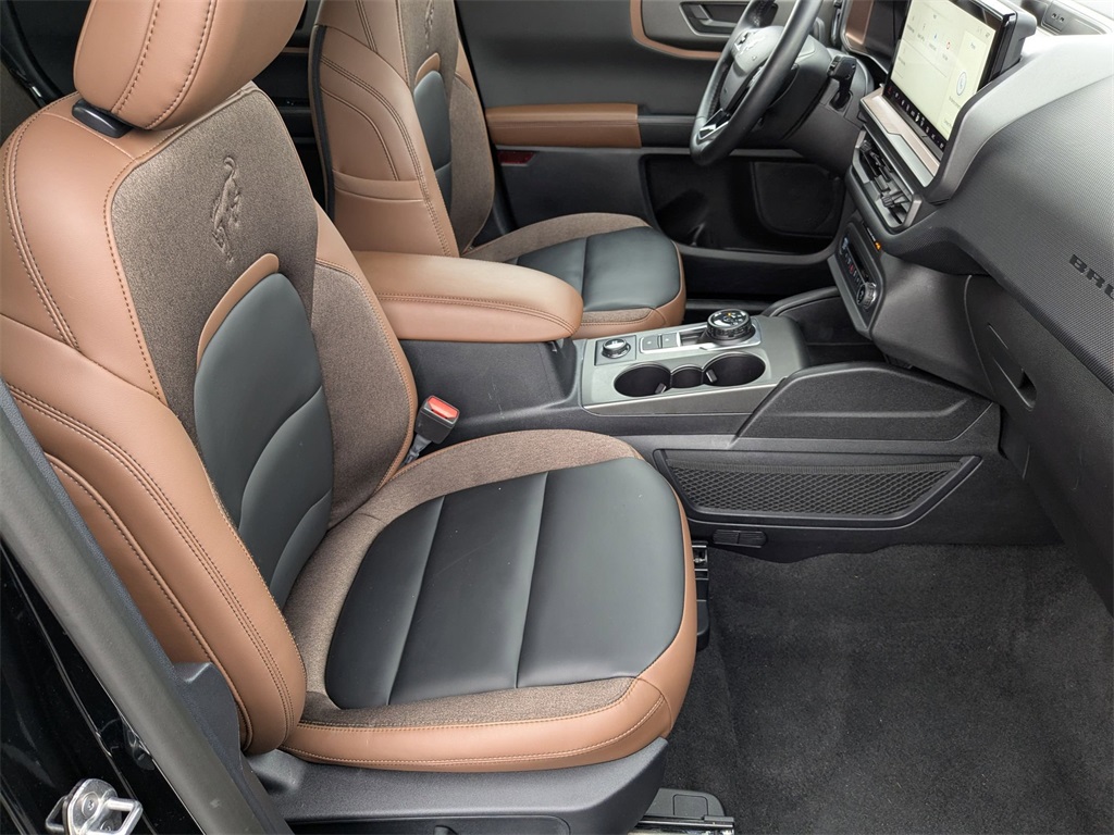 Thumbnail: 2025 Ford Bronco Sport - 37