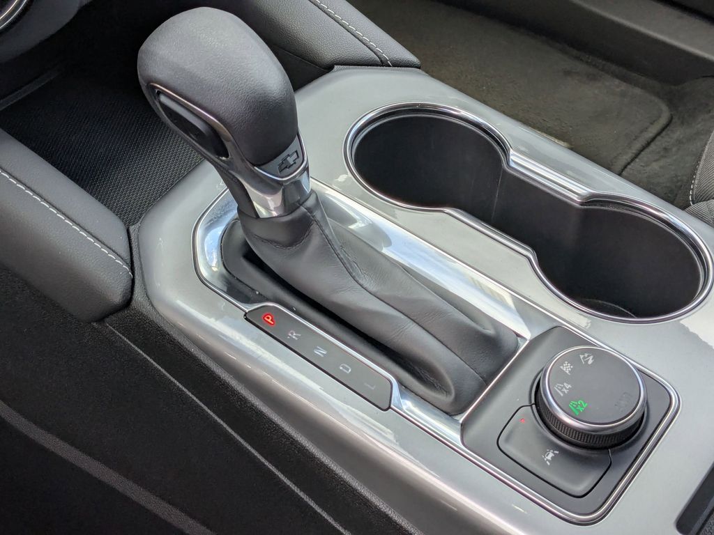 Thumbnail: 2025 Chevrolet Blazer - 24