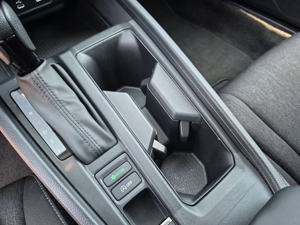 2025 Honda Accord SE - Photo 23