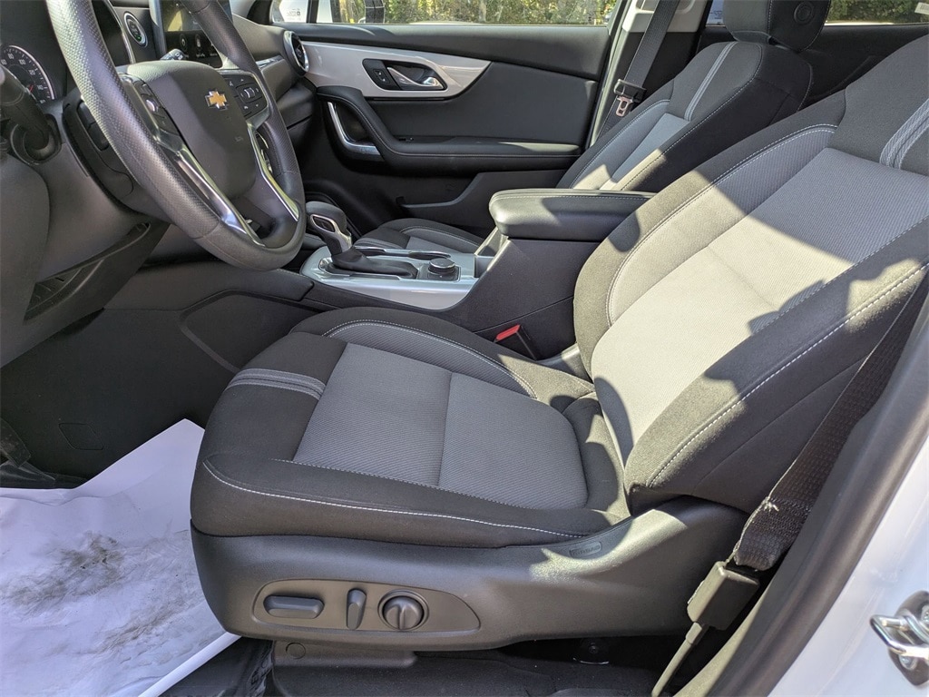 Thumbnail: 2025 Chevrolet Blazer - 24