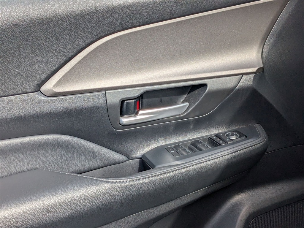 Thumbnail: 2024 Toyota Grand Highlander - 14