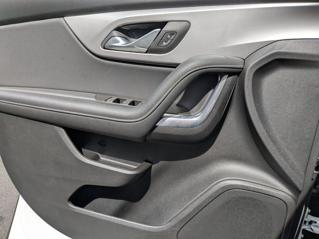 Thumbnail: 2025 Chevrolet Blazer - 11