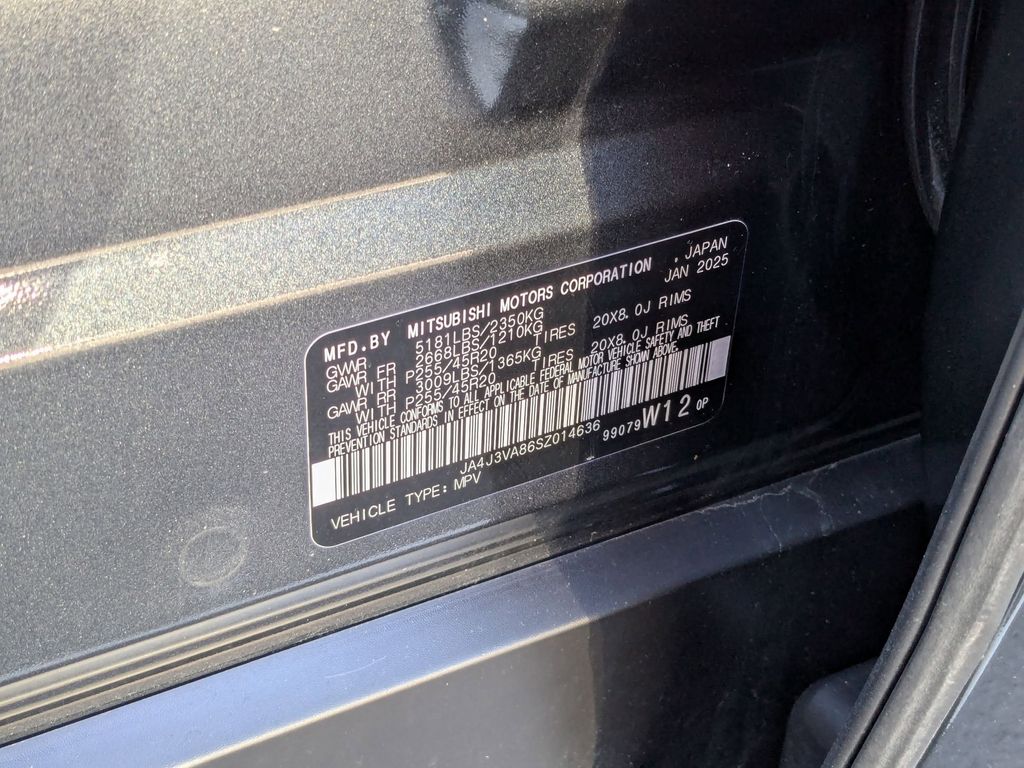 Thumbnail: 2025 Mitsubishi Outlander - 36