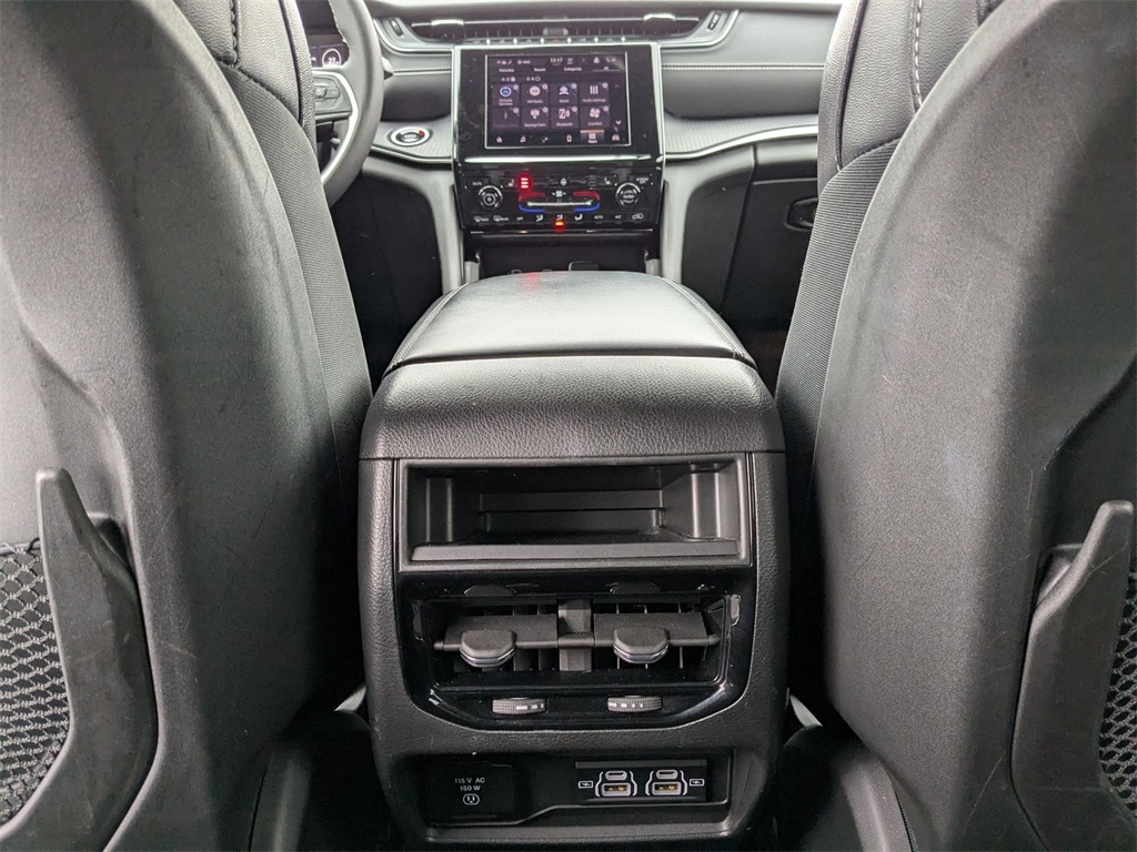 Thumbnail: 2024 Jeep Grand Cherokee - 30