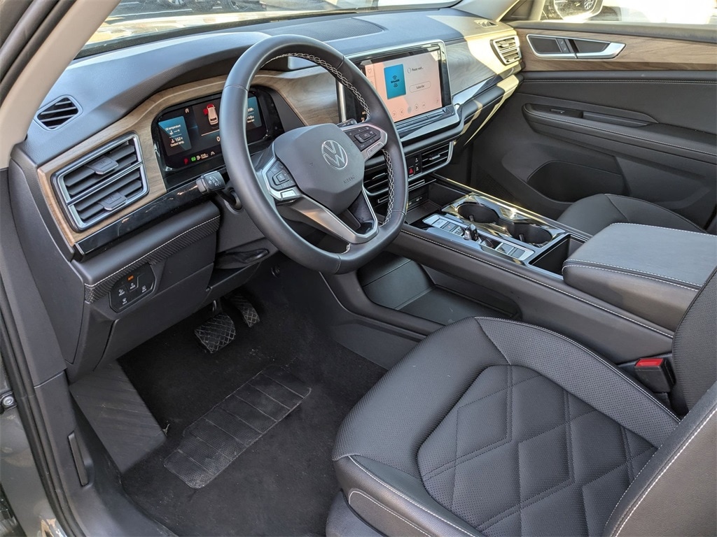 Thumbnail: 2025 Volkswagen Atlas - 17