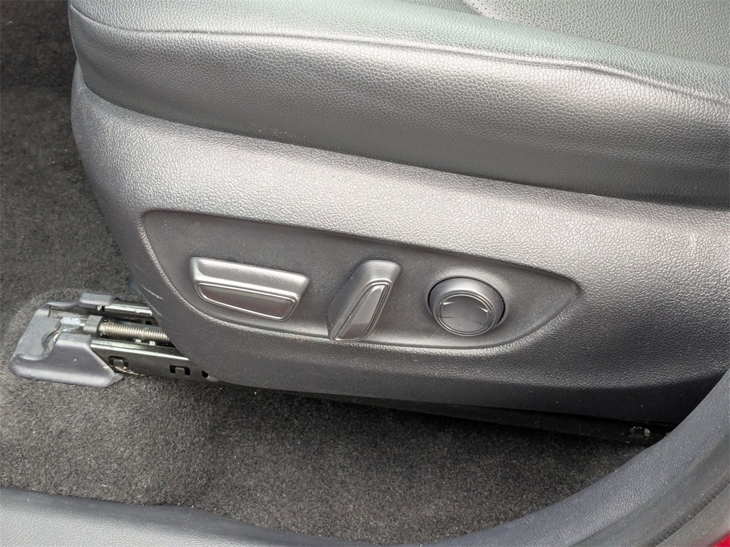 Thumbnail: 2025 Toyota Grand Highlander - 16