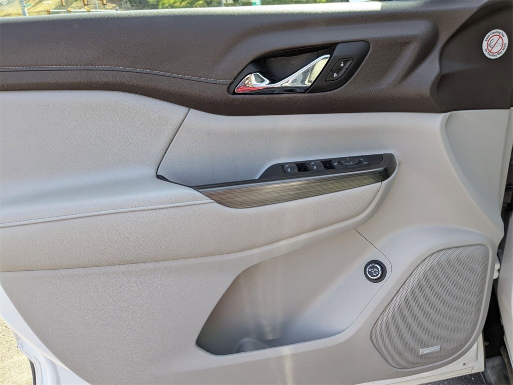 Thumbnail: 2023 GMC Acadia - 10