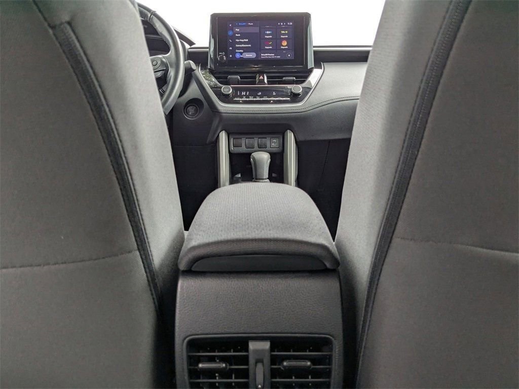 Thumbnail: 2024 Toyota Corolla Cross - 32