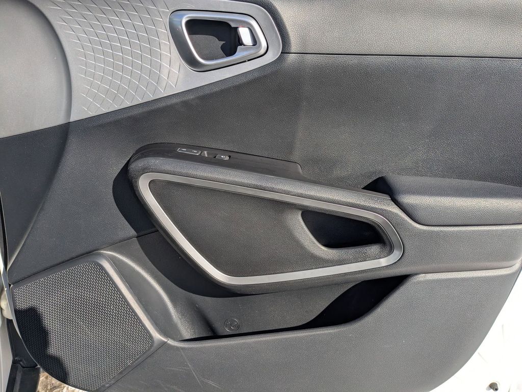 Thumbnail: 2024 Kia Soul - 33