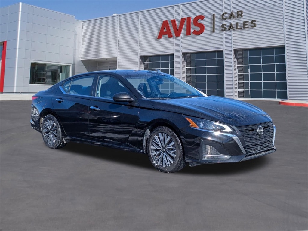 Thumbnail: 2024 Nissan Altima - 9