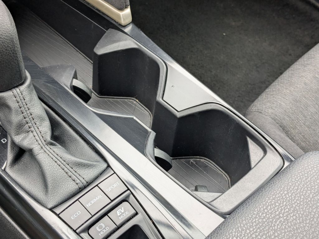 Thumbnail: 2025 Toyota Camry - 24