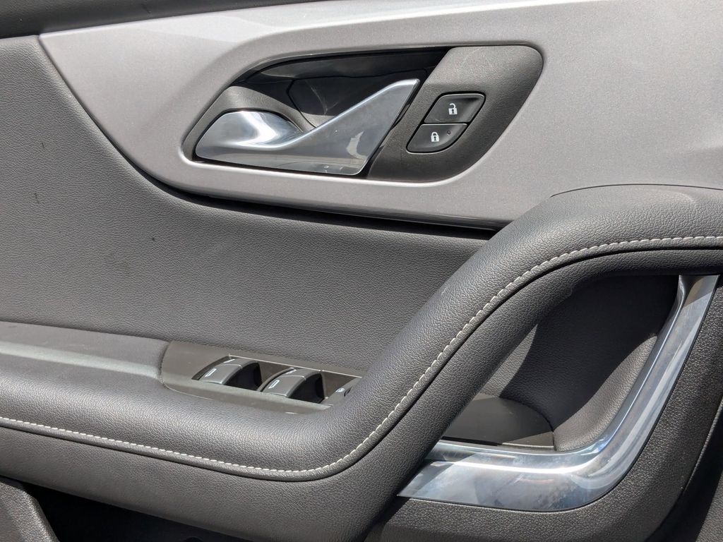 Thumbnail: 2025 Chevrolet Blazer - 13