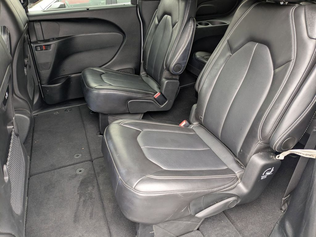 Thumbnail: 2025 Chrysler Pacifica - 26