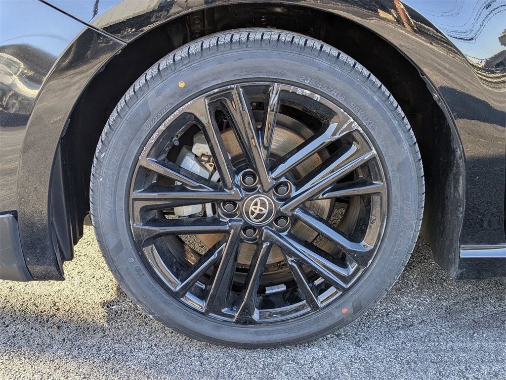 Thumbnail: 2025 Toyota Camry - 11