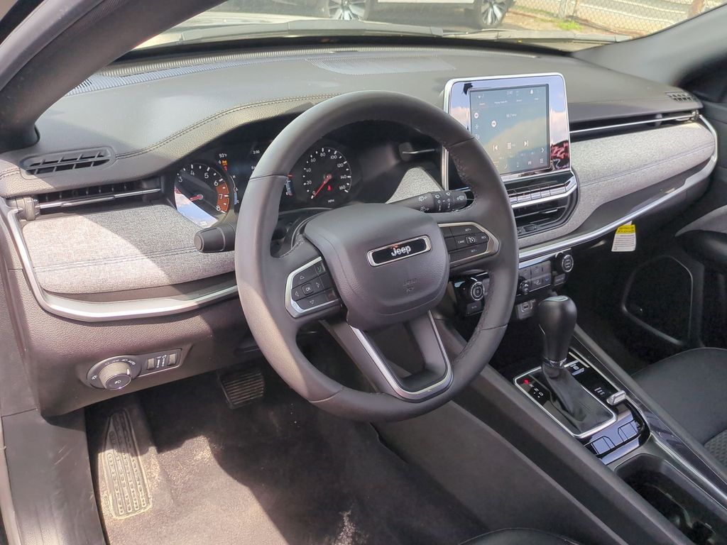 Thumbnail: 2025 Jeep Compass - 13