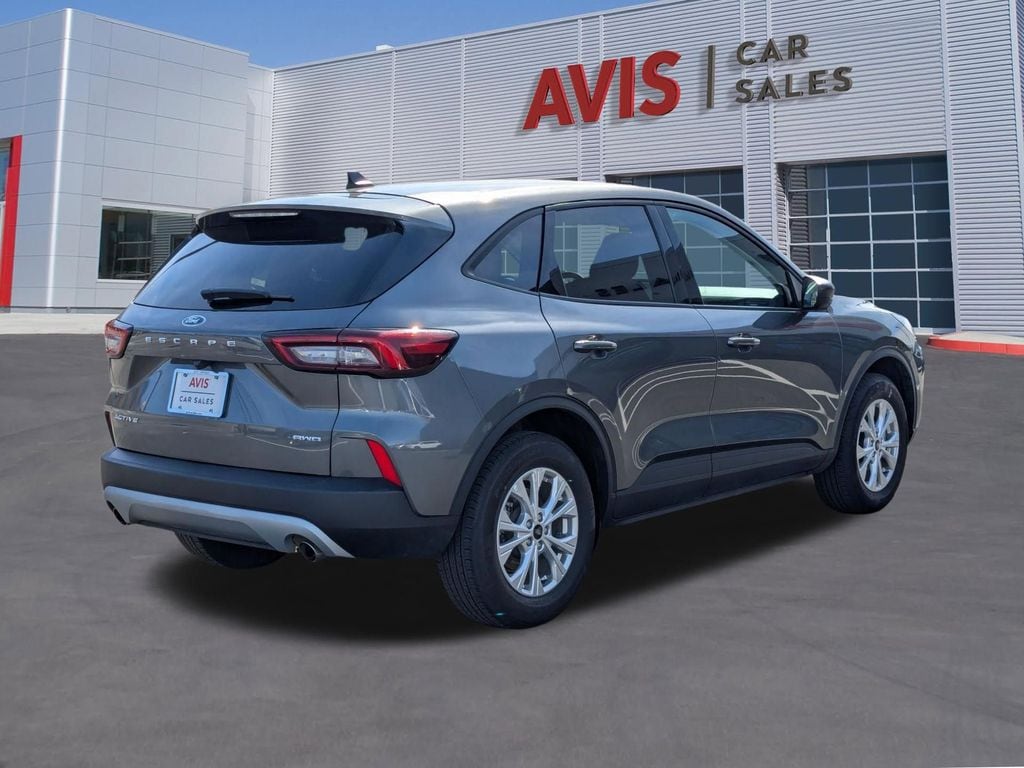 Thumbnail: 2025 Ford Escape - 6