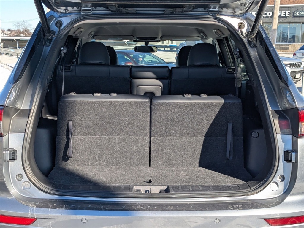 Thumbnail: 2024 Mitsubishi Outlander - 34