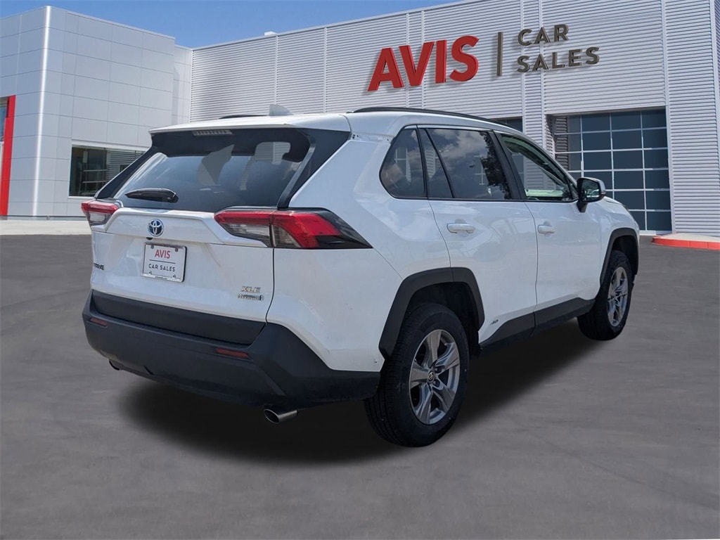 Thumbnail: 2024 Toyota RAV4 - 5