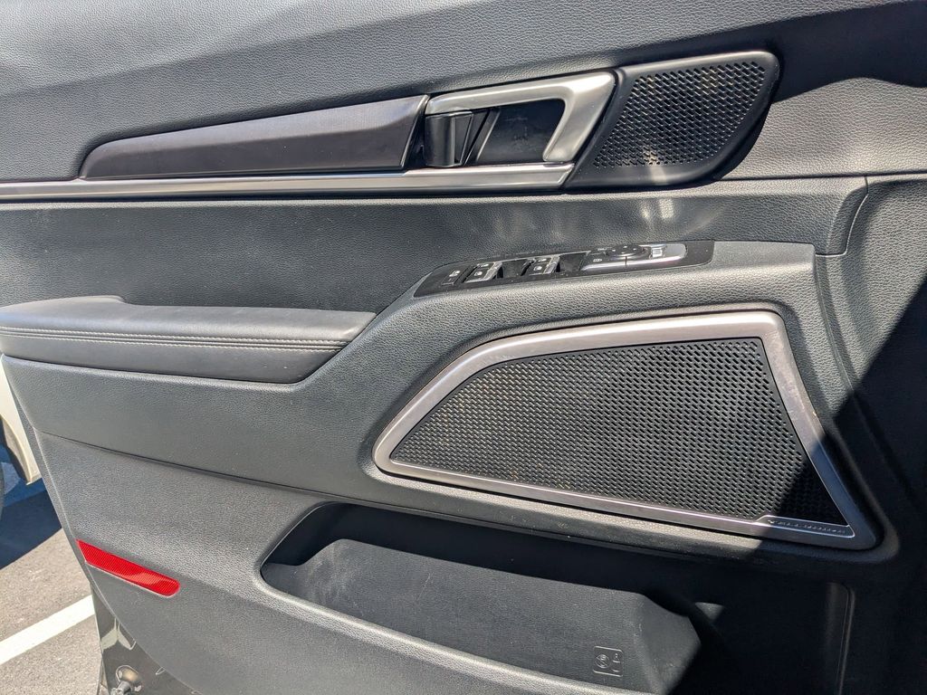 Thumbnail: 2025 Kia Telluride - 11