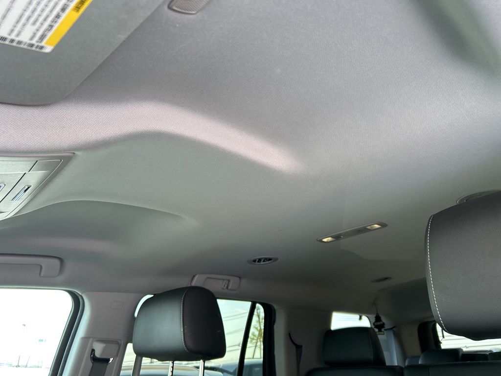 Thumbnail: 2019 Chevrolet Tahoe - 8