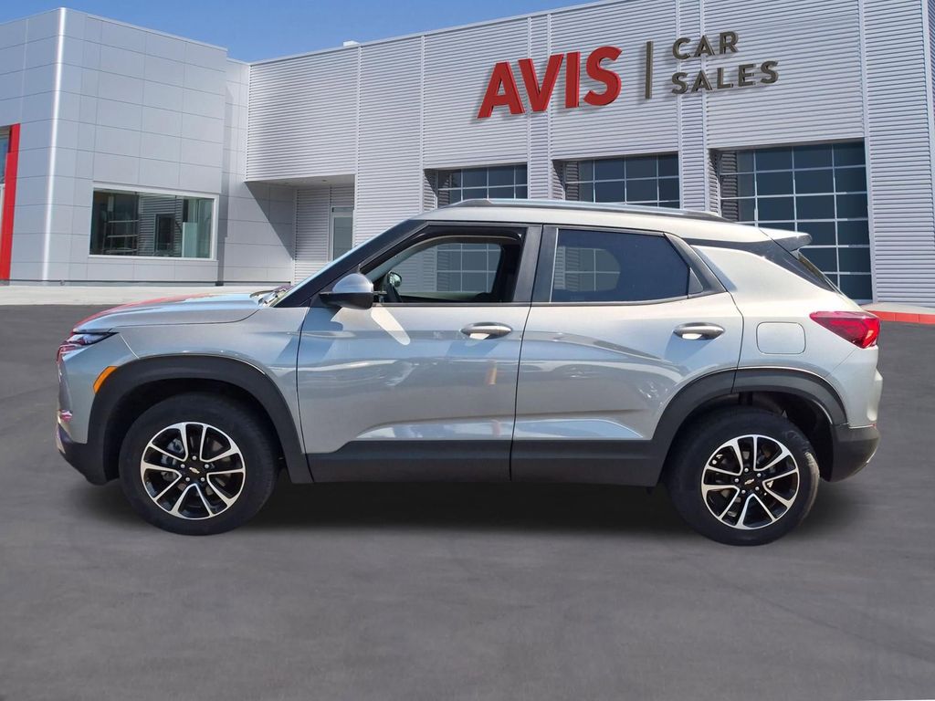 Thumbnail: 2025 Chevrolet TrailBlazer - 10
