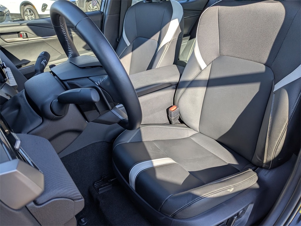 Thumbnail: 2025 Toyota Camry - 18