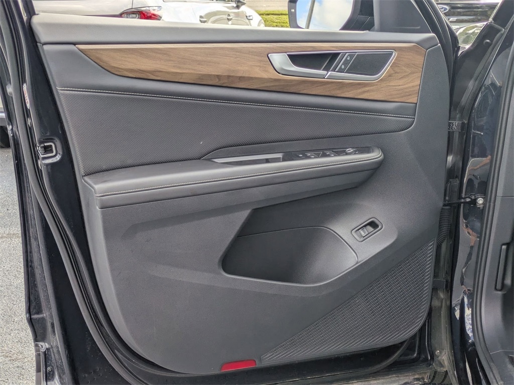 Thumbnail: 2025 Volkswagen Atlas - 11