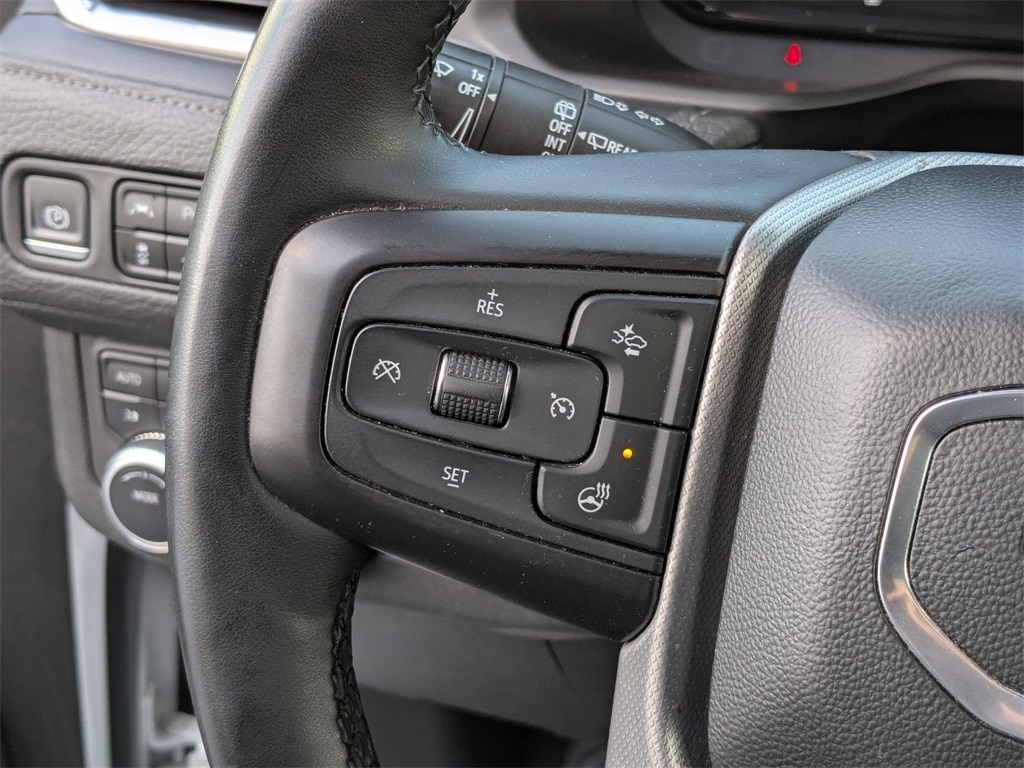 Thumbnail: 2023 GMC Yukon - 19