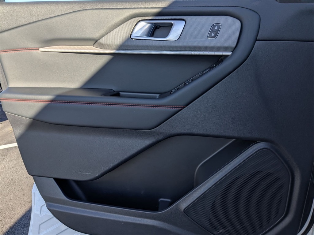 Thumbnail: 2025 Ford Explorer - 13