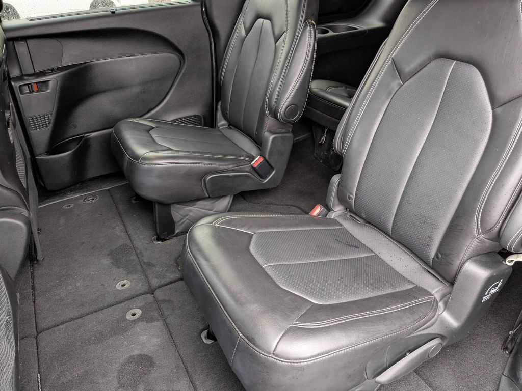 Thumbnail: 2025 Chrysler Pacifica - 26