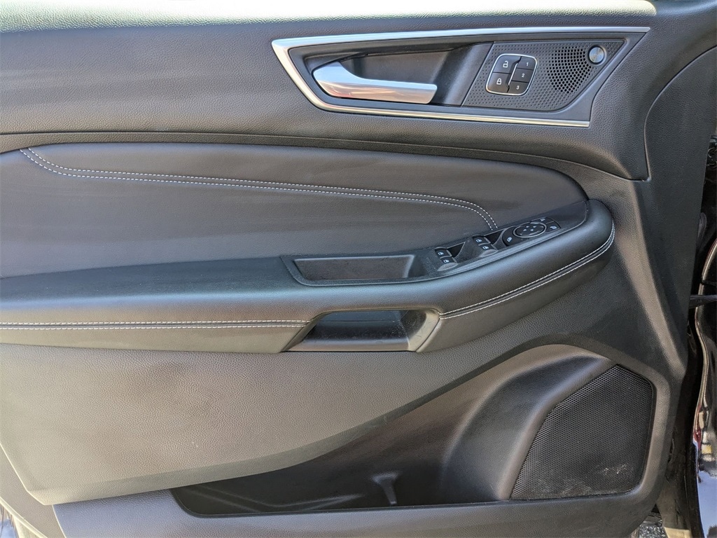 Thumbnail: 2024 Ford Edge - 10