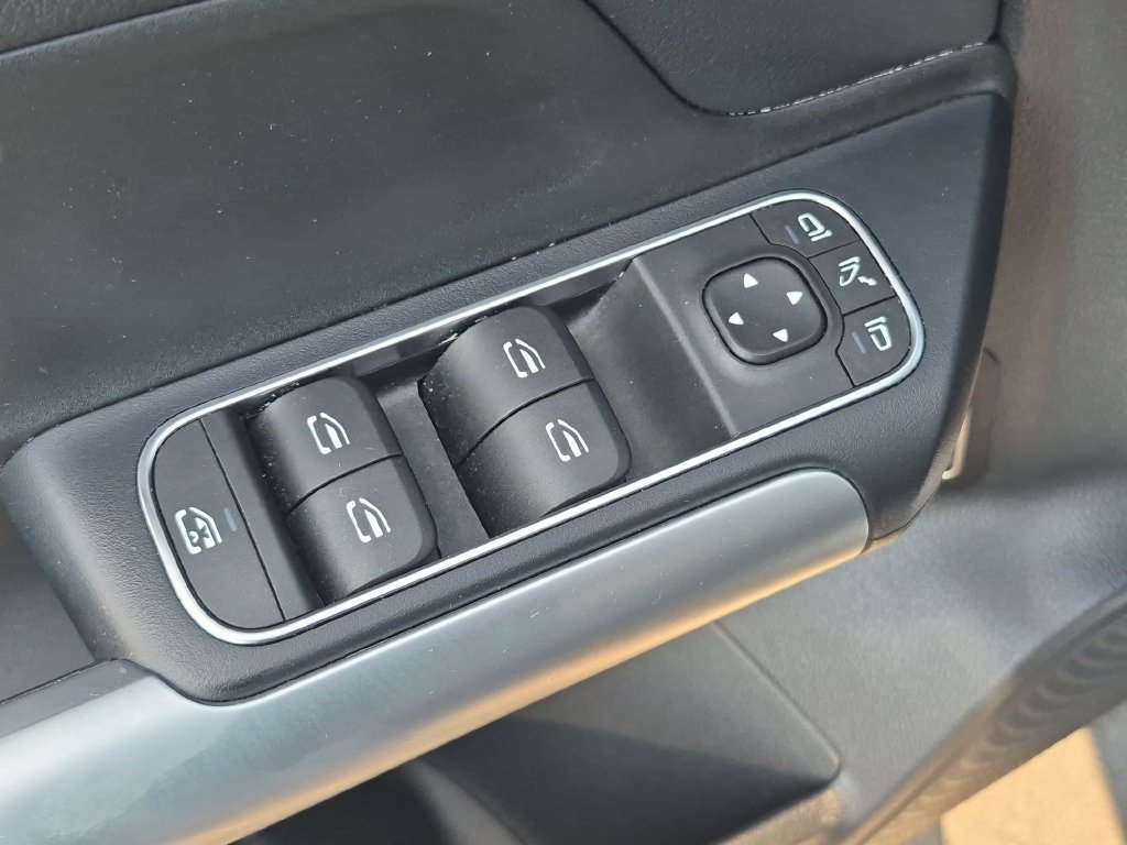 2025 Mercedes-Benz GLA GLA250 - Photo 8