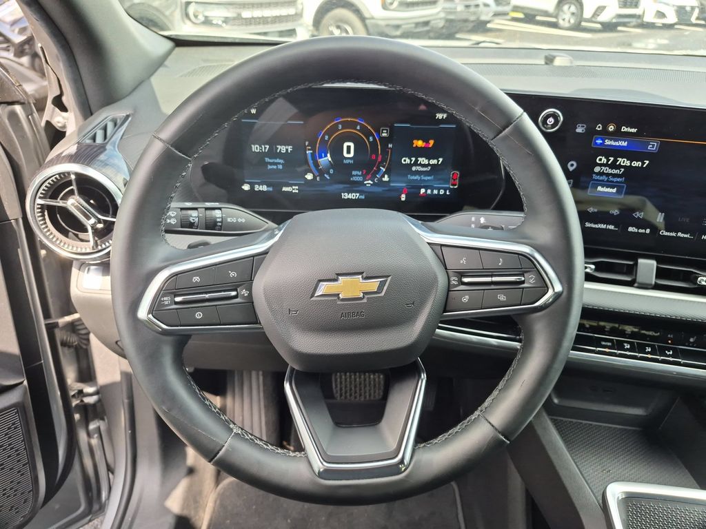 Thumbnail: 2025 Chevrolet Equinox - 23