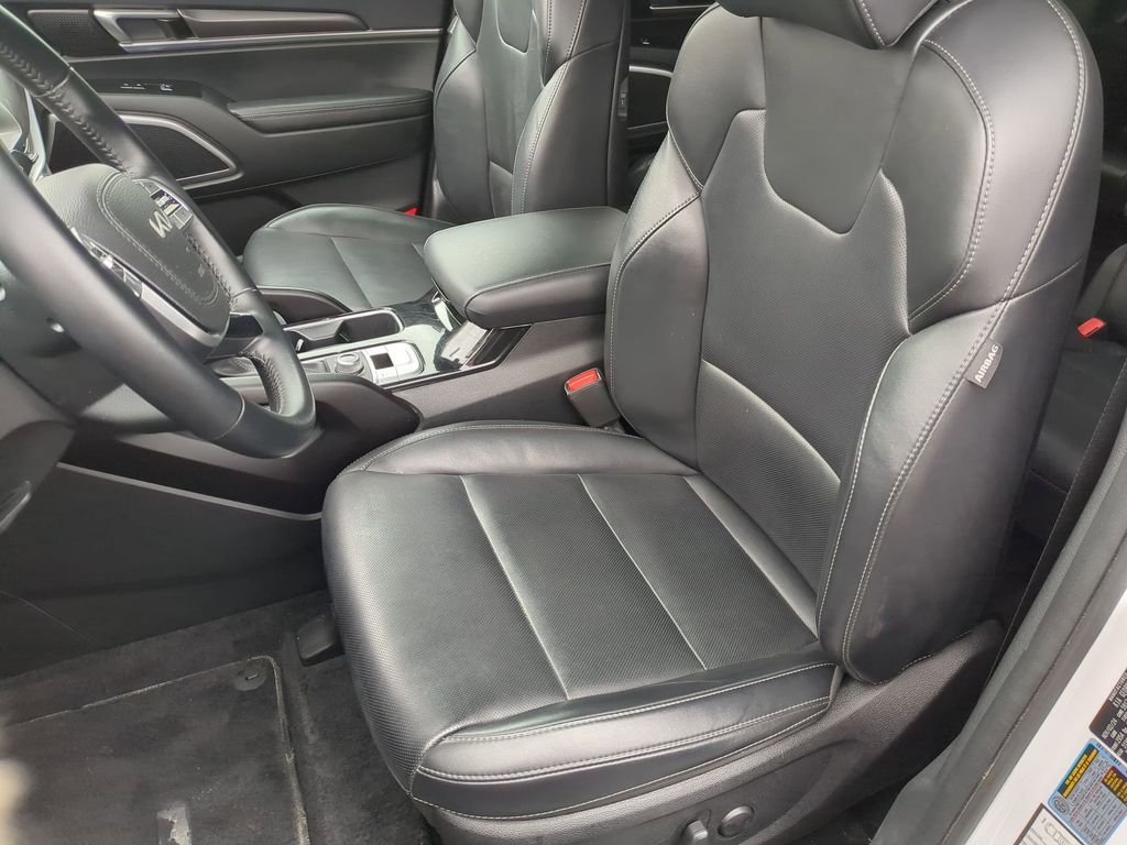 Thumbnail: 2025 Kia Telluride - 25