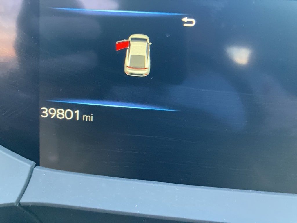 Thumbnail: 2024 Toyota Prius - 4