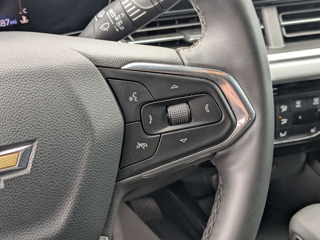 Thumbnail: 2025 Chevrolet Trax - 18