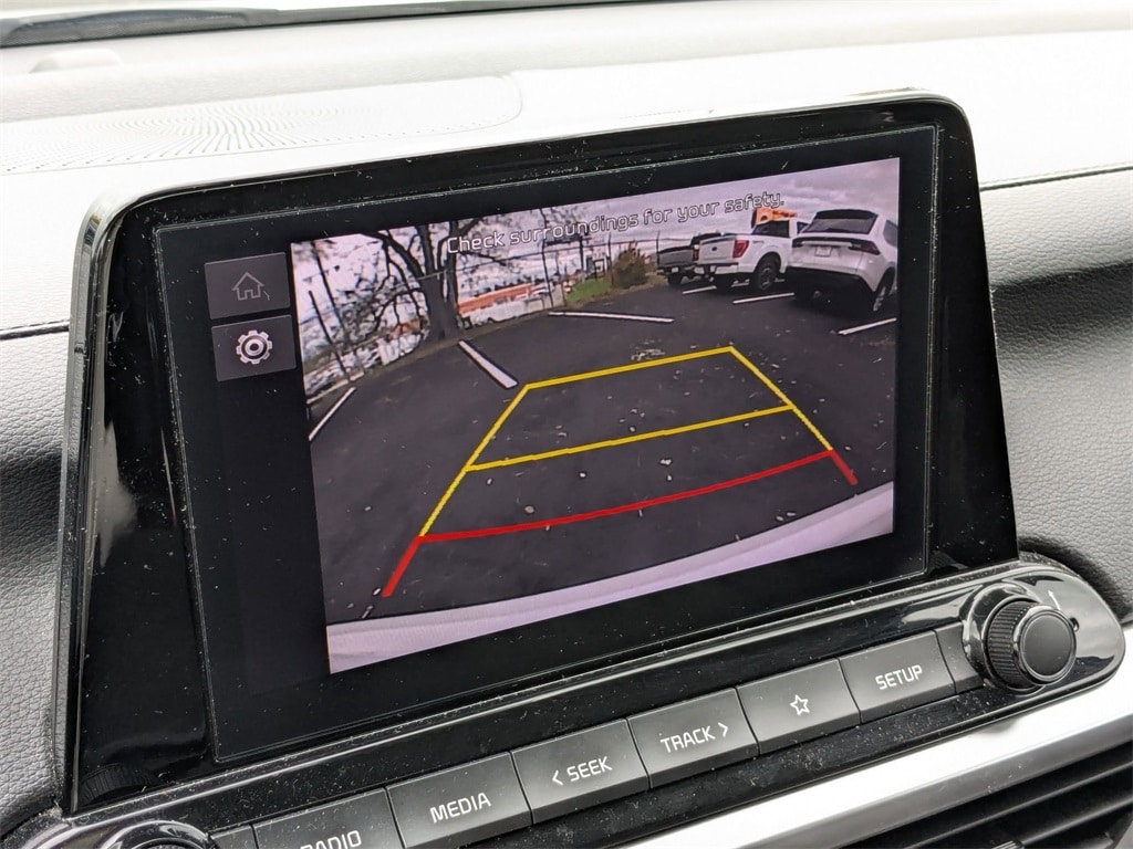 Thumbnail: 2024 Kia Forte - 21