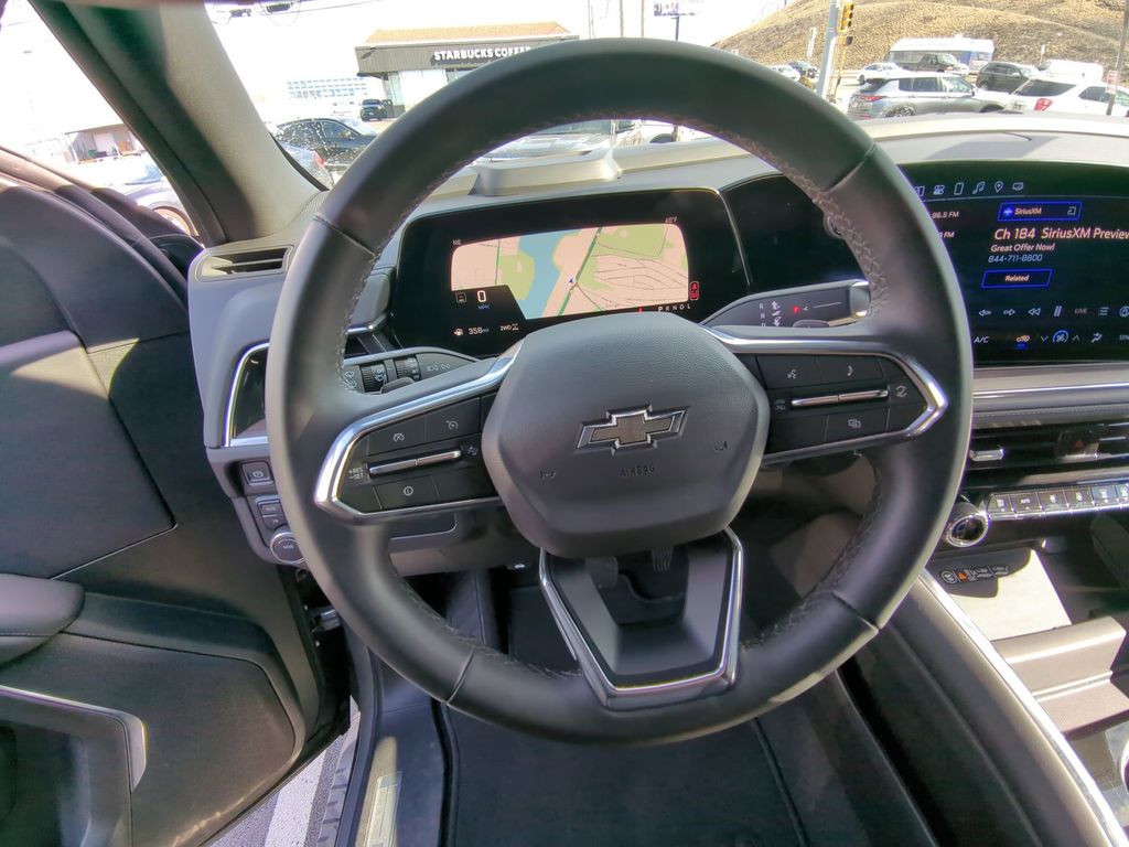 Thumbnail: 2025 Chevrolet Suburban - 23