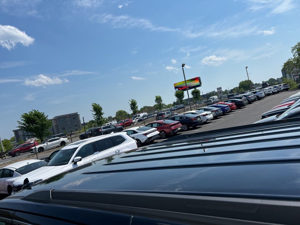 Thumbnail: 2019 Chevrolet Tahoe - 5